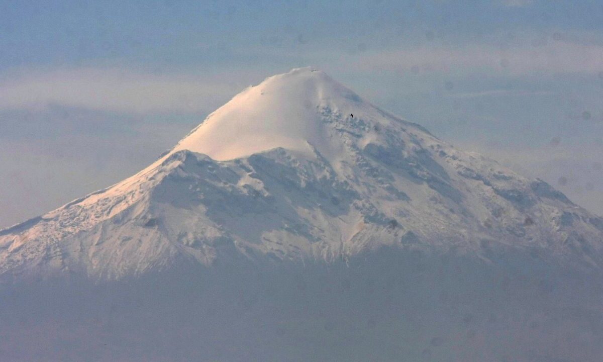 Se extravían dos alpinistas en el Pico de Orizaba