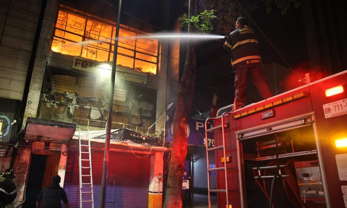 Incendio en edificio de Arcos de Belén