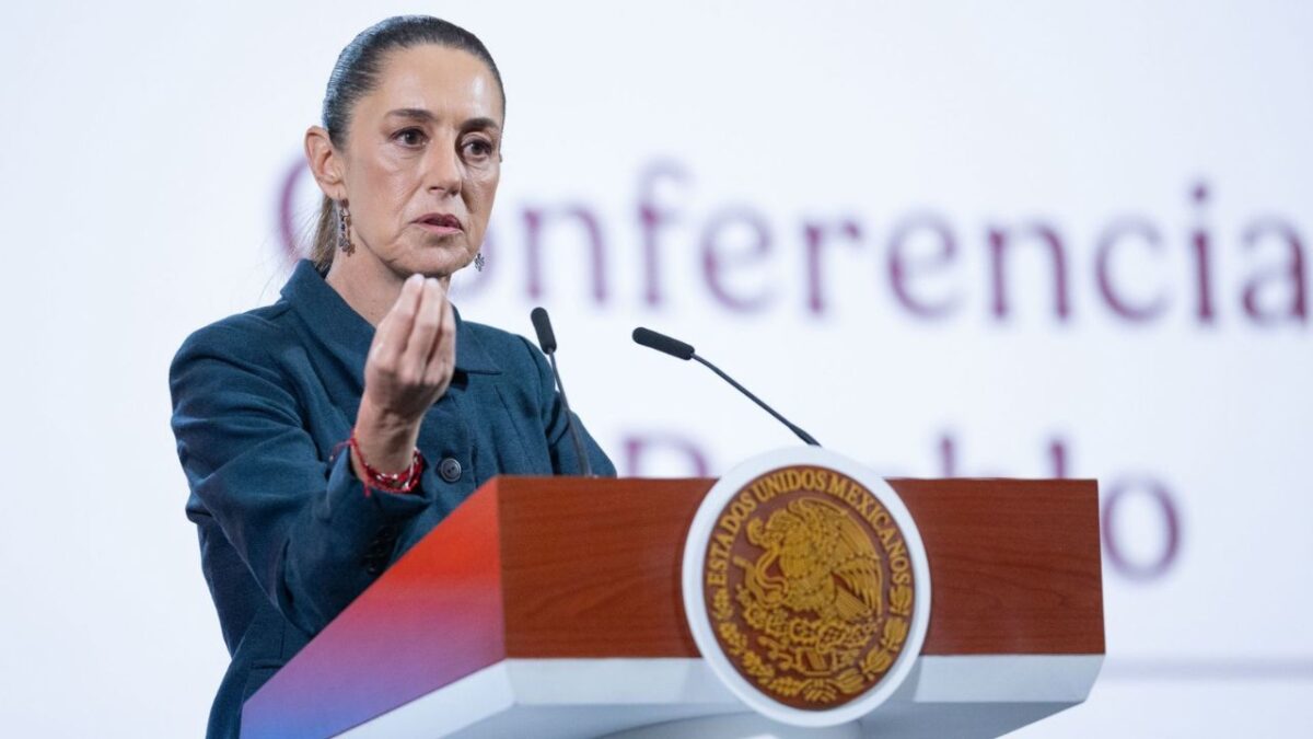 Claudia Sheinbaum sostendrá una reunión con su Gabinete en Palacio Nacional, tras la nueva amenaza arancelaria de Donald Trump.