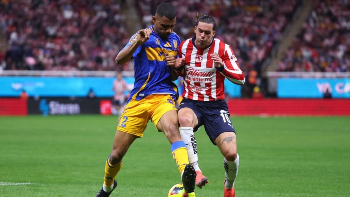 El enfrentamiento entre Chivas y Tigres en la jornada 3 del Clausura 2025 terminó con un empate a uno que destronó a los universitarios.