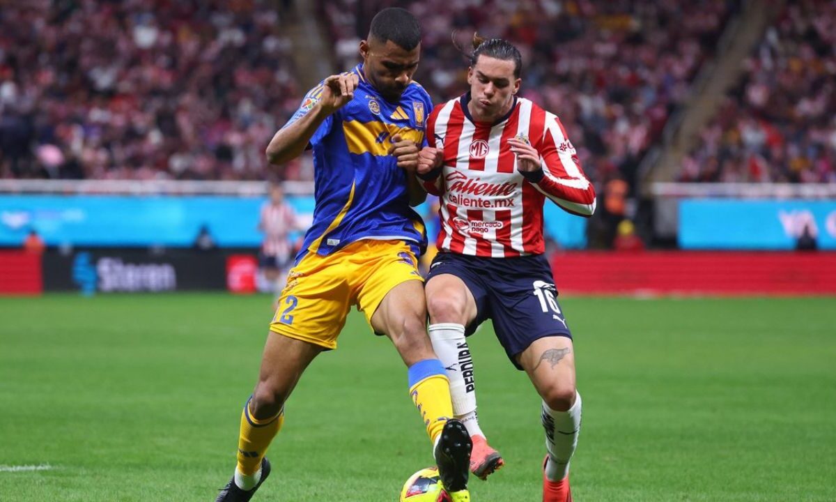 El enfrentamiento entre Chivas y Tigres en la jornada 3 del Clausura 2025 terminó con un empate a uno que destronó a los universitarios.