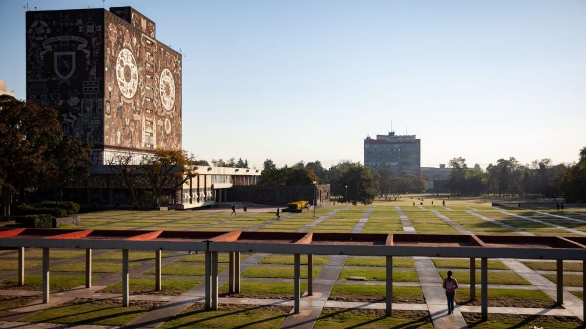 Leonardo Lomelí resaltó que la reforma que la UNAM afrontará en se basará en dos ejes transversales del Plan de Desarrollo Institucional.