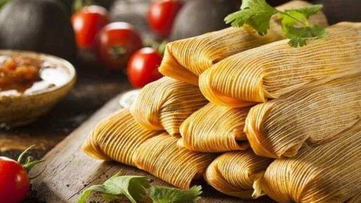 Tamales envueltos en hoja de maíz