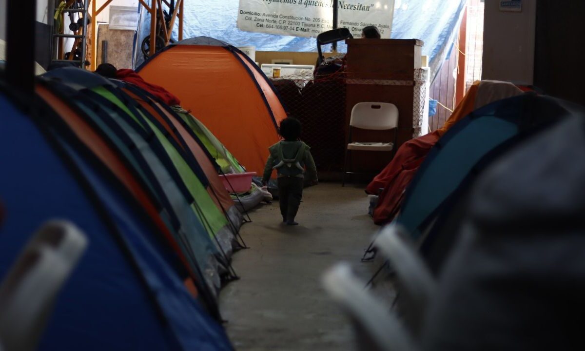 De acuerdo con la ong, el tránsito es la etapa más peligrosa para los niños, ya que, soportan hambre, falta de agua y temperaturas extremas.