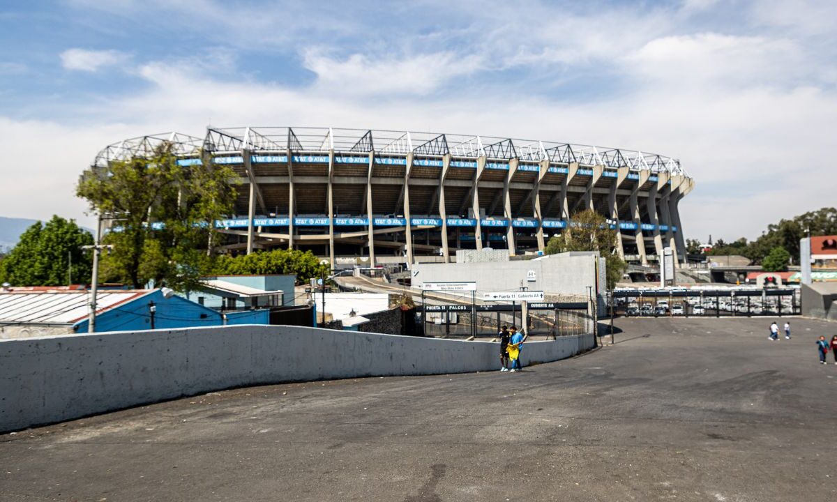 Vecinos del Coloso de Santa Úrsula no tienen información sobre obras de remodelación de la zona para recibir la justa deportiva.