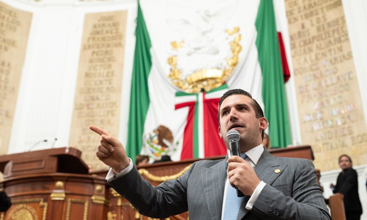 diputado de Morena en el Congreso local, Pedro Haces Lago