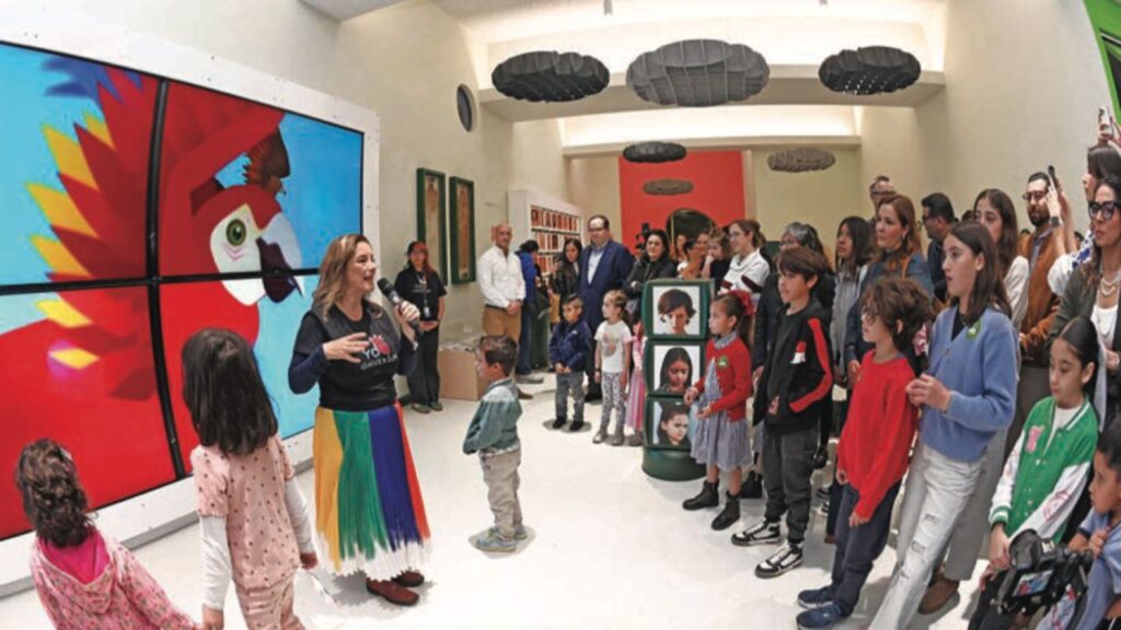 El Espacio Infantil de Universum está diseñado para niñas y niños desde recién nacidos hasta los ocho años, con actividades adaptadas a cada etapa de desarrollo.