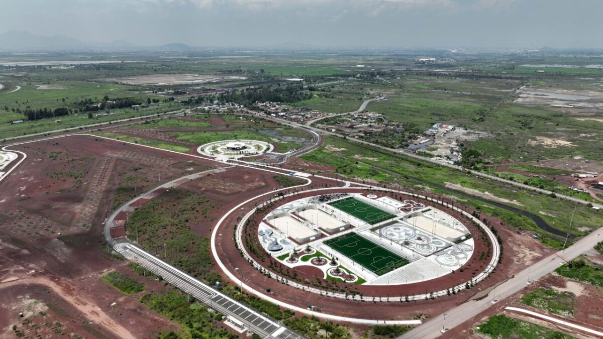 Siendo una de las obras insignias del expresidente Andrés Manuel López Obrador, dicha construcción generó diversas observaciones de la auditoría.