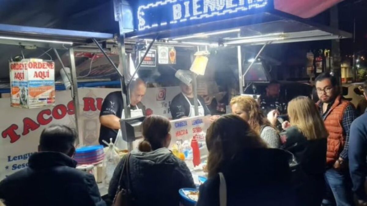 El pasado 31 de enero, mediante un mensaje en redes sociales, se anunció el cierre del comercio semifijo de tacos; el puesto de lámina ya fue retirado.