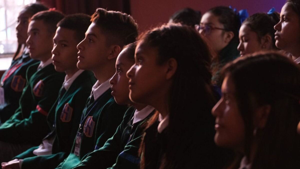 Desde 1973, la asociación civil Celamex Italia ocupa los inmuebles de Lago Argentina 17 y Lago Cardiel 43 para actividades educativas; sin embargo, el futuro de los recintos es incierto. 