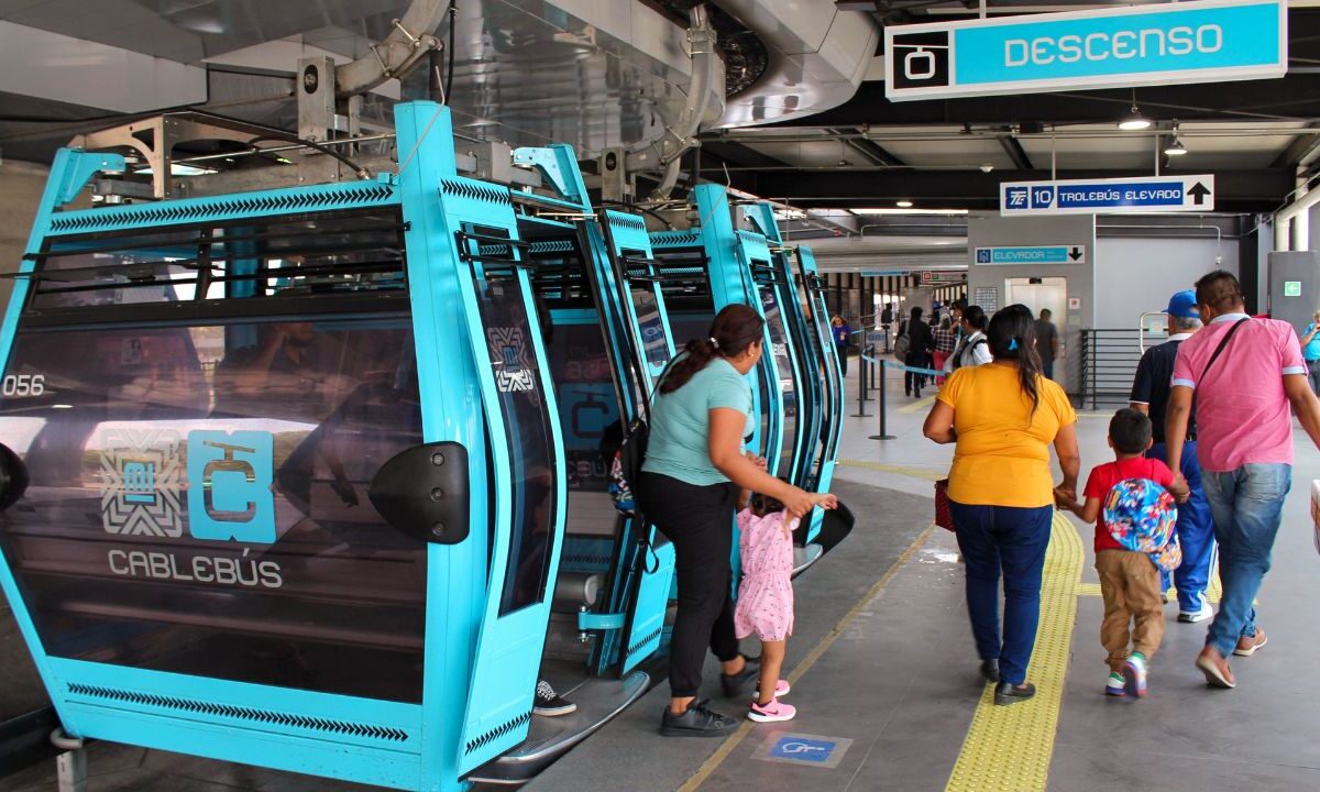 La dependencia detalló que el personal encuentra en las góndolas juguetes y accesorios como gorras o mochilas, entre otras cosas.