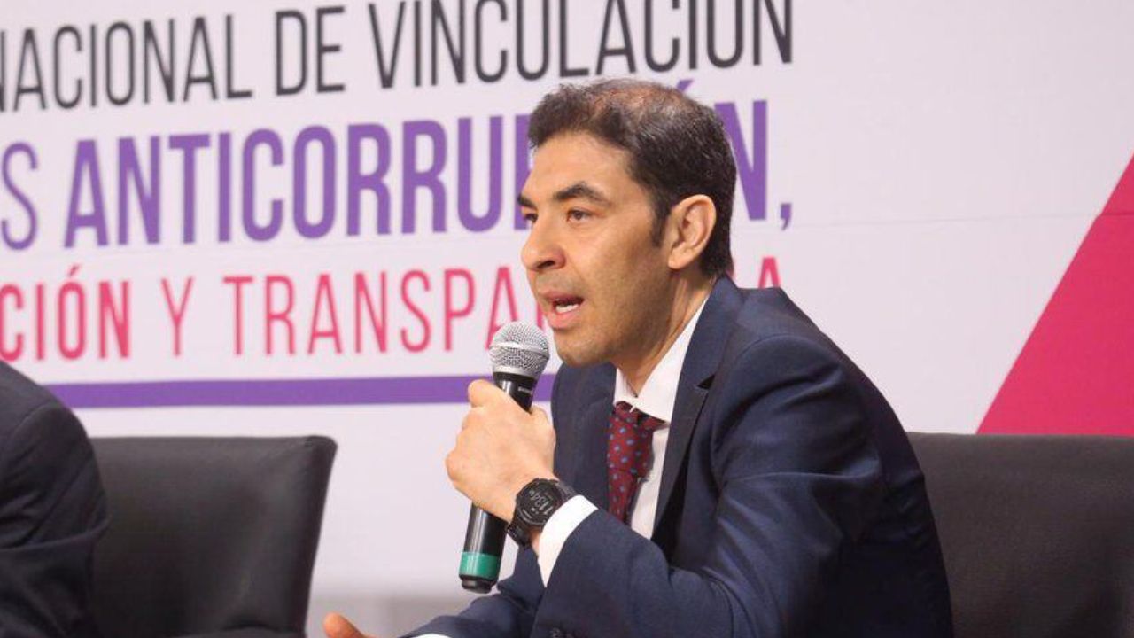 Por presuntos delitos de corrupción despiden al secretario del Sistema de Anticorrupción 