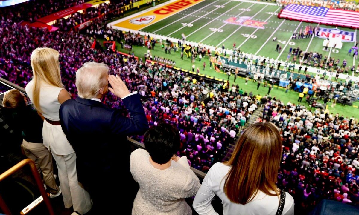 En declaraciones previas al Super Bowl, Trump habló de México y anunció aranceles a importaciones de acero y aluminio