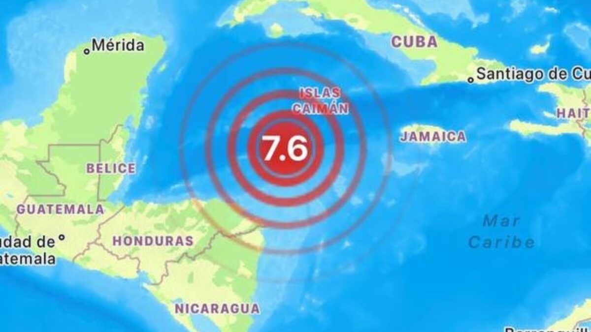 Un sismo de 7.6 se percibió en el estado de Quintana Roo, por lo que autoridades activaron el protocolo de protección civil.