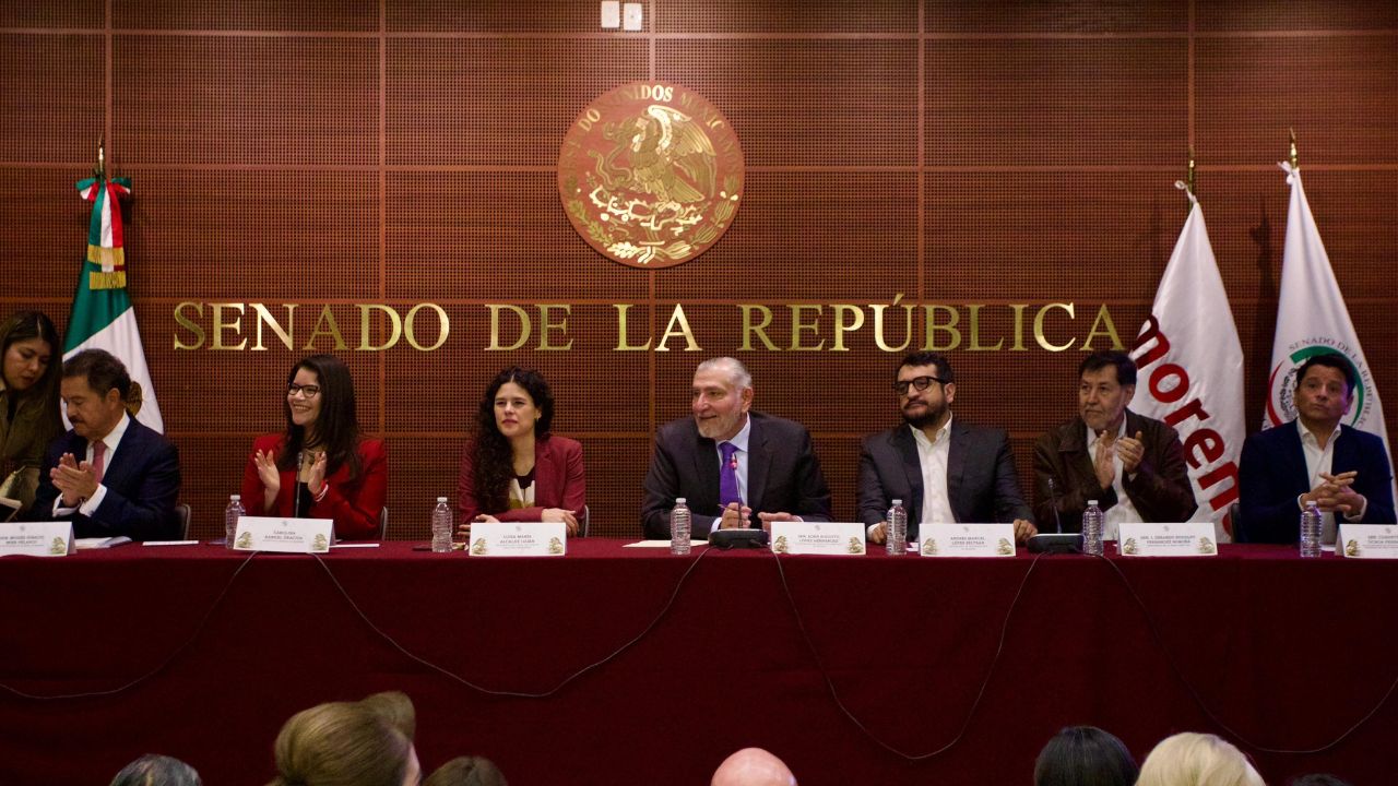 Como parte del proceso de afiliación que está haciendo el partido Morena, senadores aliados declararon que no serán militantes del partido.