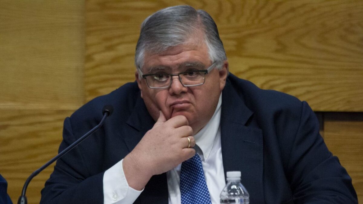 Agustín Carstens externó que imponer aranceles no es un buen instrumento sin importar el objetivo y afectan el crecimiento económico.