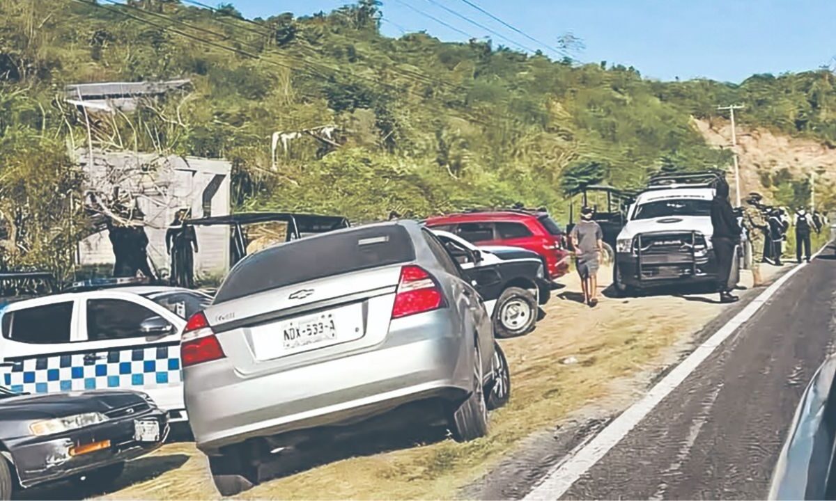 Los agentes de policías de Guerrero y Guanajuato sufrieron una jornada violenta, pues ultimaron a dos de sus mandos.