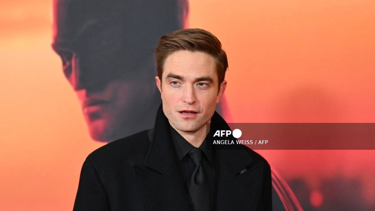 El actor Robert Pattinson habló del inicio del rodaje de la cinta Batman II, el cual será a finales del año.