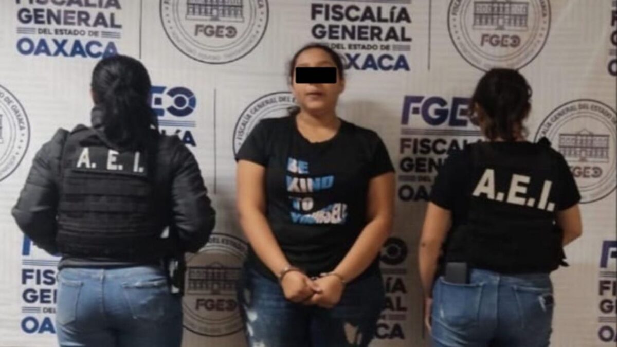 Elementos de la Fiscalía de Oaxaca detuvieron a la implicada en la desaparición de la activista Sandra Domínguez y su esposo.