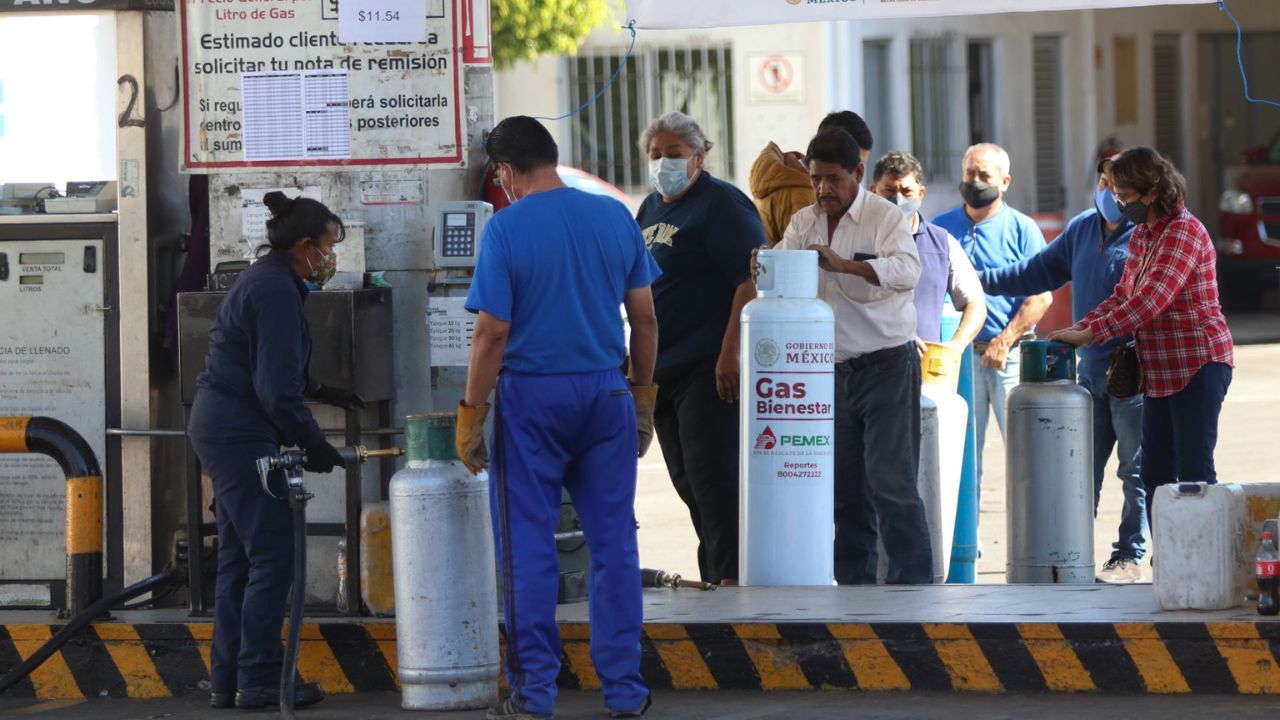 Clausuran gaseras clandestinas en Ecatepec