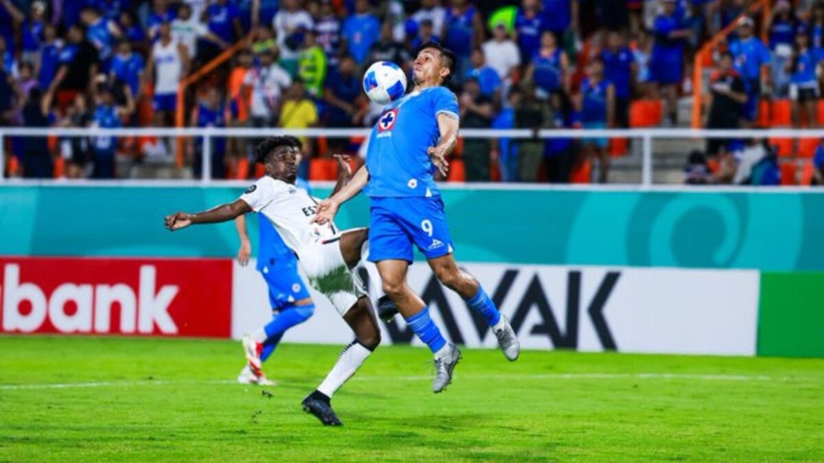 Cruz Azul gana el juego de ida de la primera ronda de la Concacaf Champions Cup, ante el Real Hope en República Dominicana.