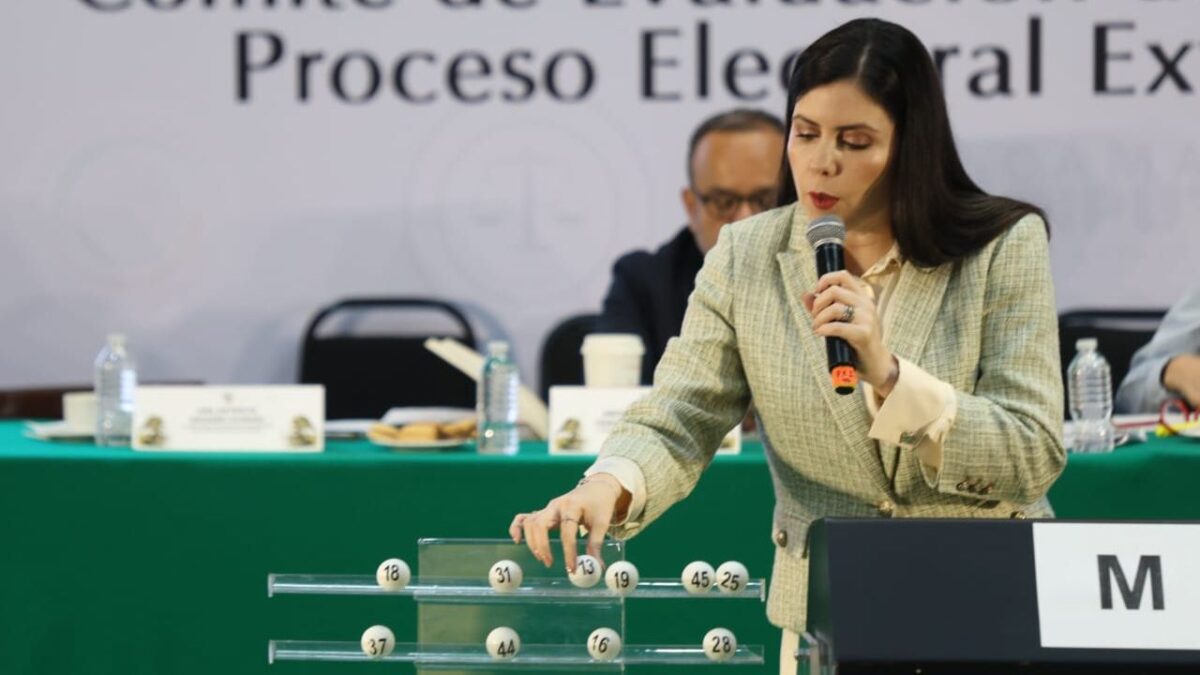 Decretan receso en tómbola para elegir candidatos a juzgadores del Poder Legislativo