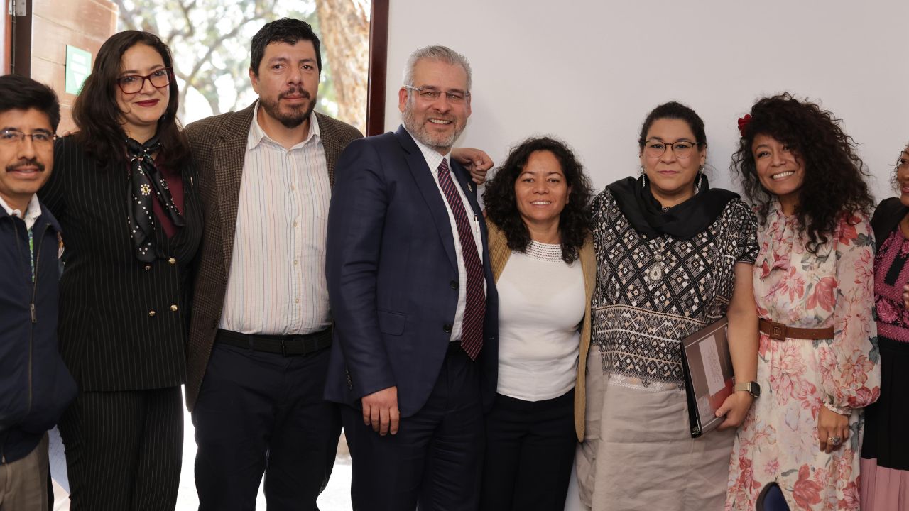 El gobernador de Michoacán, Alfredo Ramírez Bedolla, participó en el foro indígena de la Universidad Nacional Autónoma de México (UNAM).