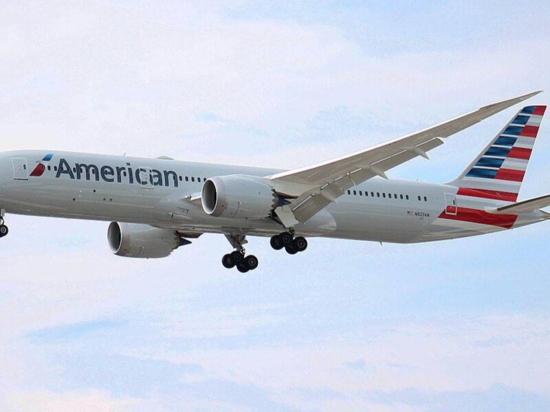 Desvían avión de American Airlines por amenaza de bomba