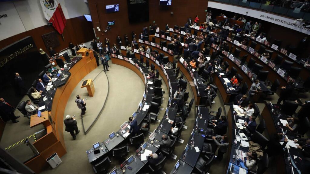 Senado aprueba reforma contra nepotismo y reelección; entrarían hasta 2030