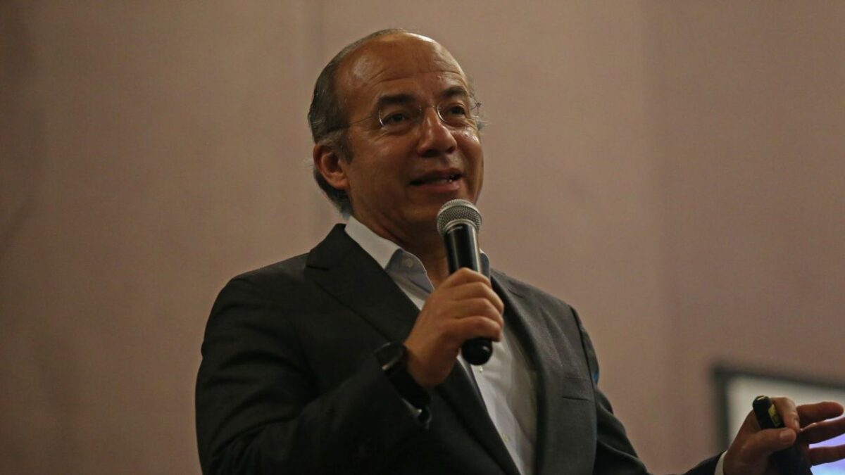 Felipe Calderón, expresidente de México reconoce la extradición de los capos; también afirma que todo fue bajo presión de EU.