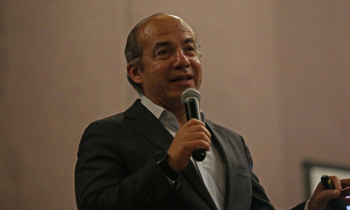 Felipe Calderón, expresidente de México reconoce la extradición de los capos; también afirma que todo fue bajo presión de EU.