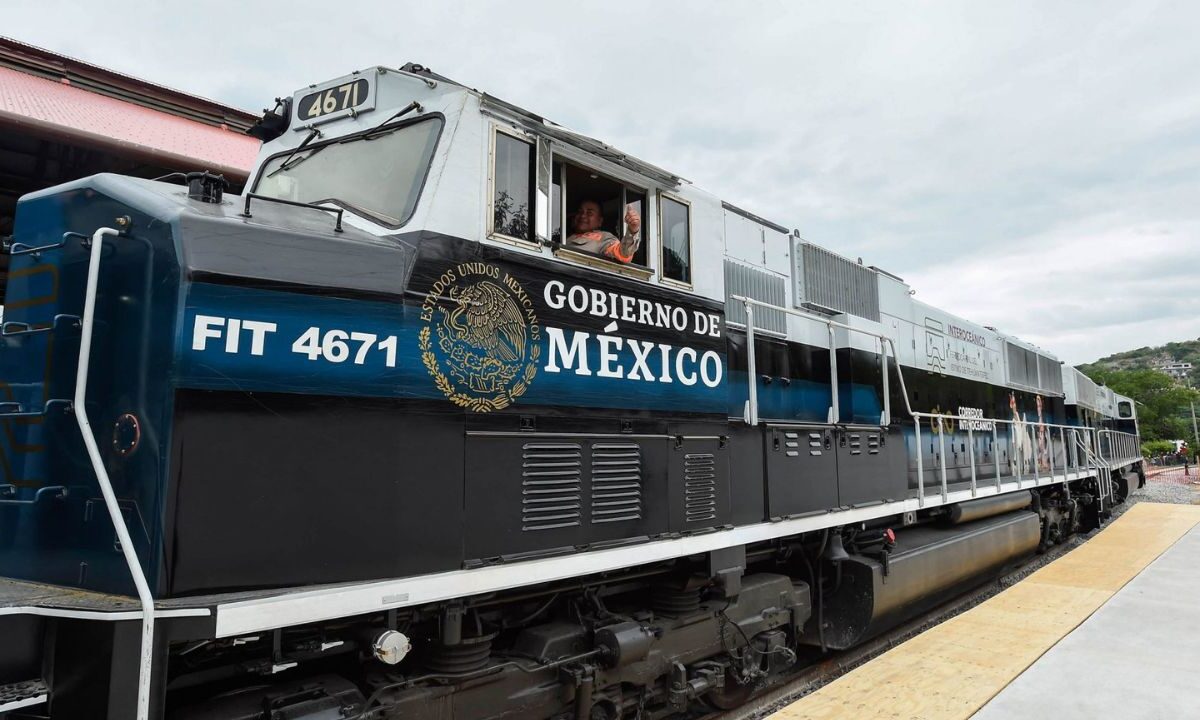 La ASF detectó 28 millones 849 mil 661 pesos por aclarar en el Ferrocarril del Istmo de Tehuantepec.