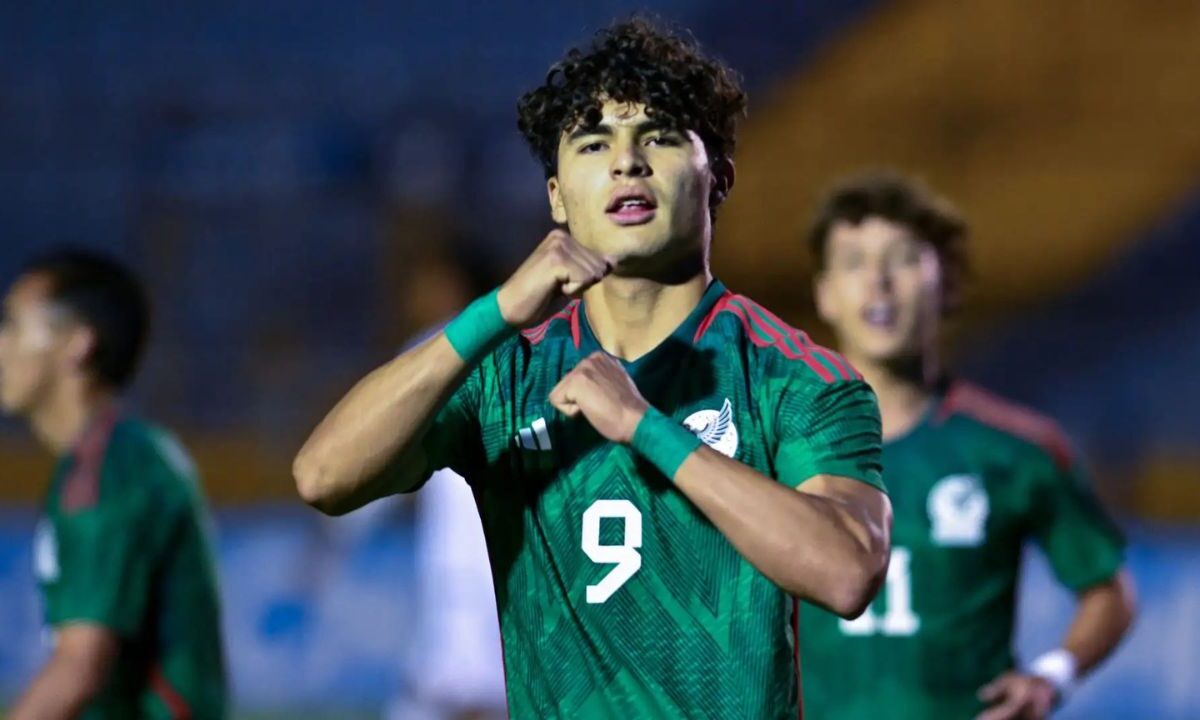 Feyenoord hace oficial la llegada de Stephano Carrillo