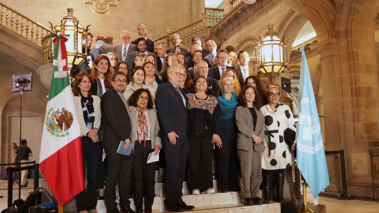 Brugada expuso a representantes de agencias de la ONU y organismos nacionales un plan para desarrollar proyectos orientados a combatir las desigualdades.