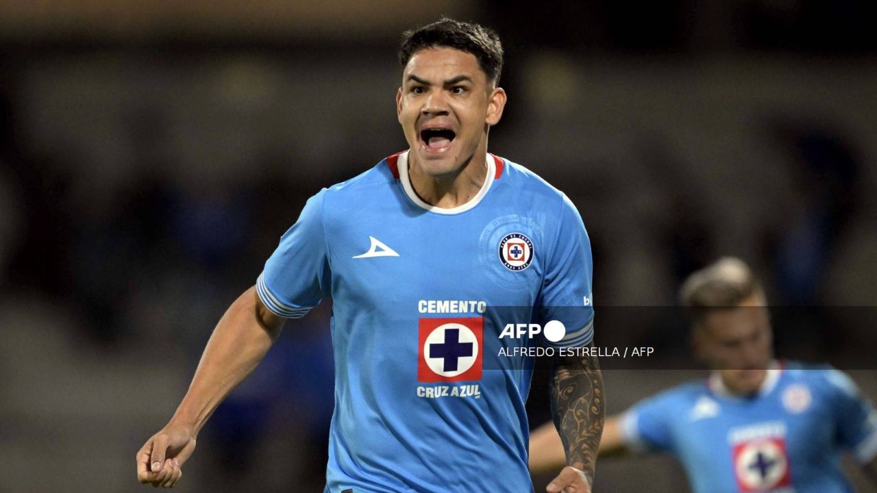 Toro Fernández tuvo doblete en goleada de Cruz Azul