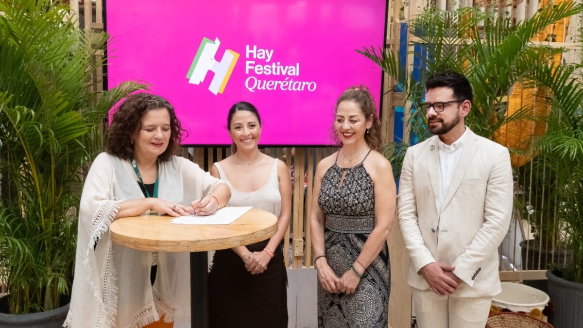 Cristina La Roche, Daniela Salgado, Yara Beltrán y Cristofer Merlos en el Hay Festival Cartagena 2025.