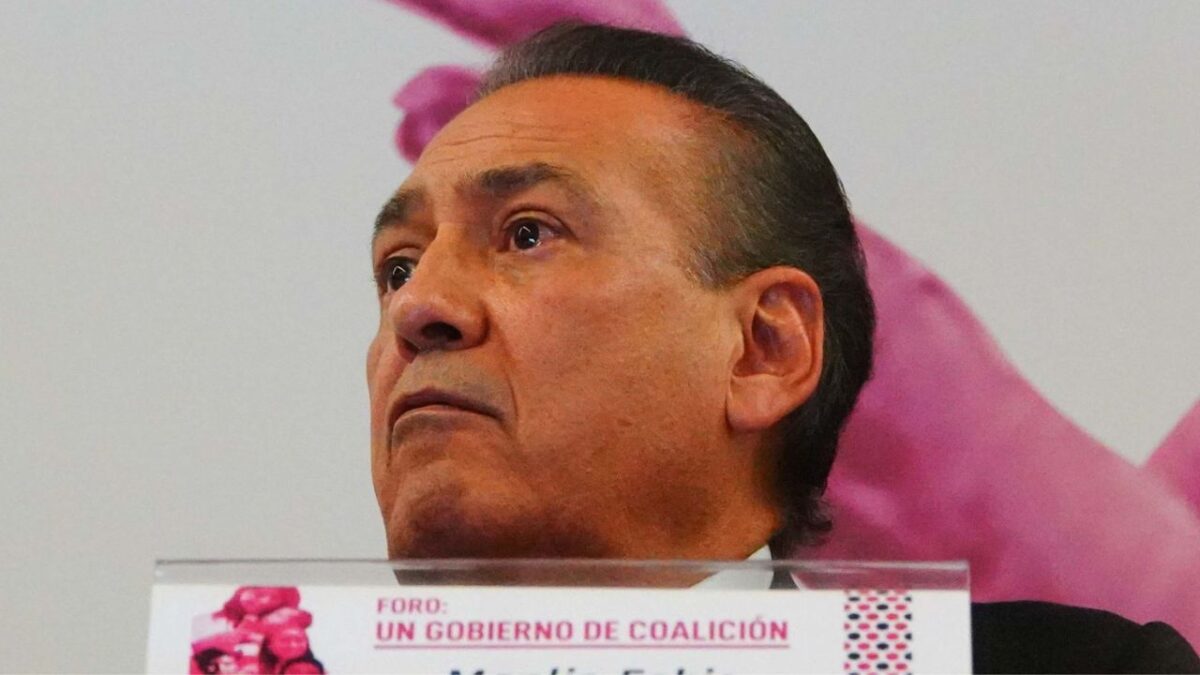 Manlio Fabio Beltrones consideró que una revocación de mandato anticipada en Sinaloa.