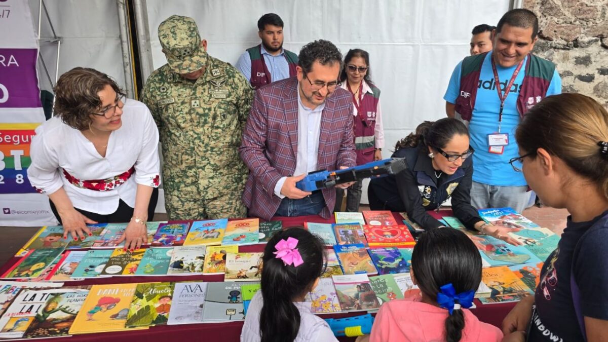 El programa “Sí al Desarme, Sí a la Paz” está a un costado del Templo de San Hipólito, en la alcaldía Cuauhtémoc.