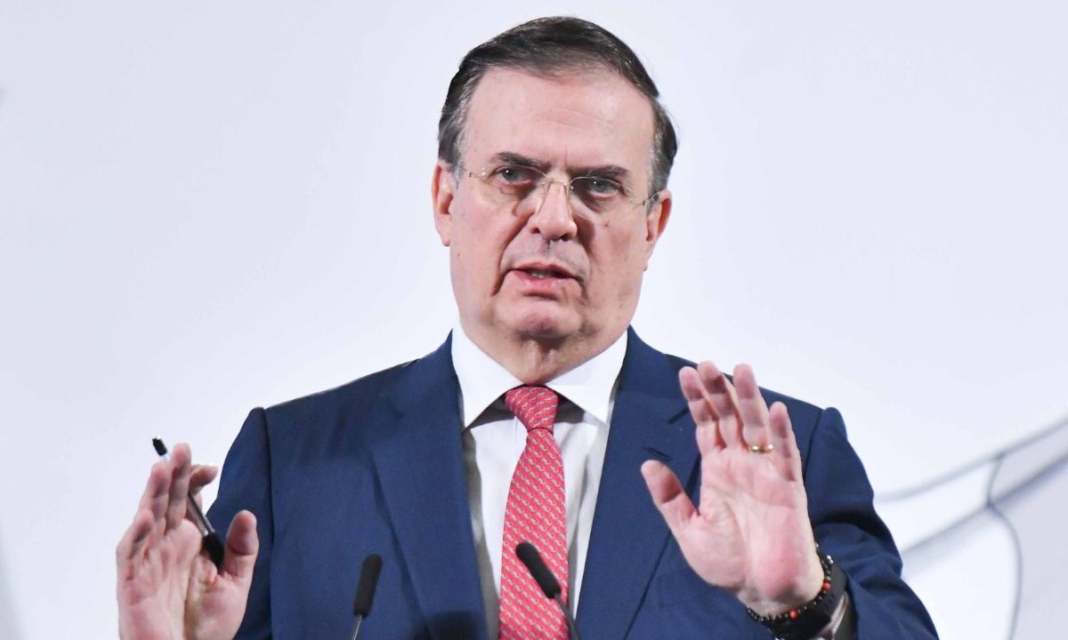 Marcelo Ebrard también viajará a Washington