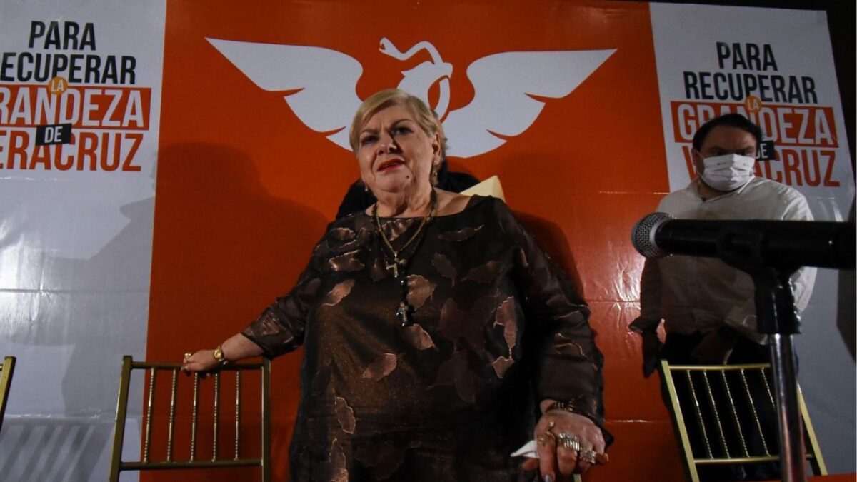 Paquita la del Barrio se lanzó como candidata por un curul en el Congreso de Veracruz en el 2021.