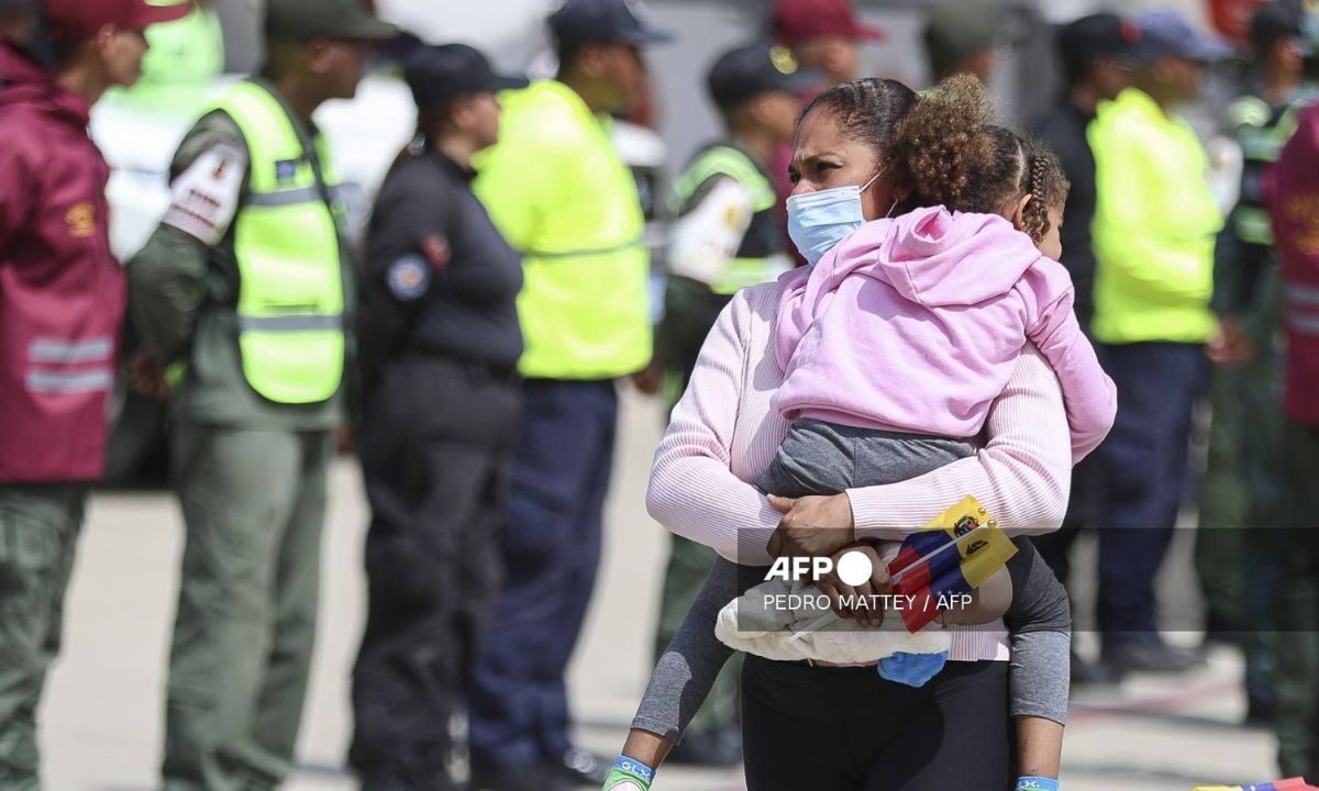 El Consejo Coordinador Empresarial (CCE) informó que suman cerca de 50 mil 486 vacantes para los migrantes que retornen al país.