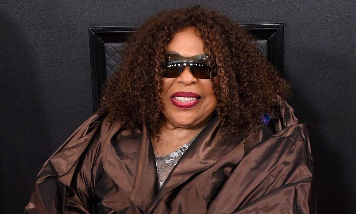 Muere Roberta Flack, legendaria cantante a los 88 años