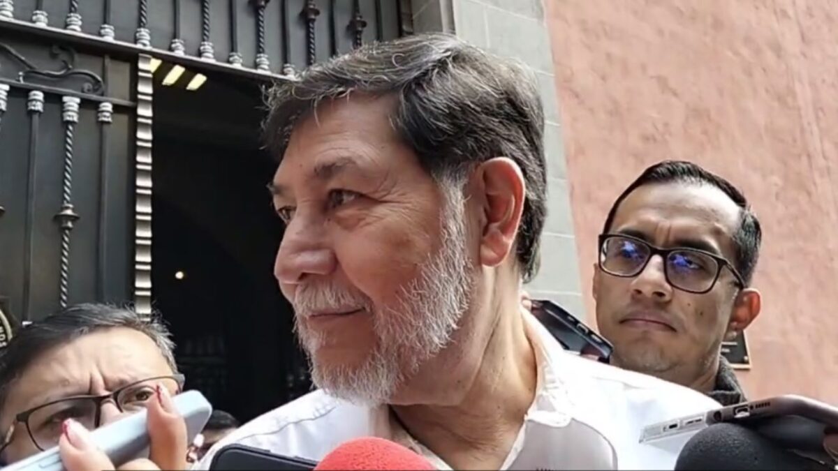 Gerardo Fernández Noroña, defendió a las personas afines a Morena, quienes salieron en la tómbola del Comité de Evaluación del Ejecutivo.