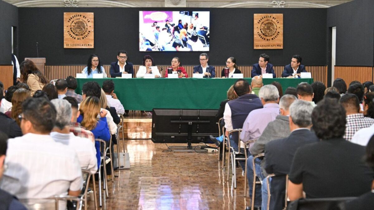 El Instituto Electoral de la Ciudad de México (IECM) convocó a las concejalías de las 16 alcaldías a colaborar en la promoción del Presupuesto Participativo 2025 para que capitalinos registren o presenten sus proyectos en beneficio de sus colonias, unidades habitacionales, barrios y pueblos originarios.