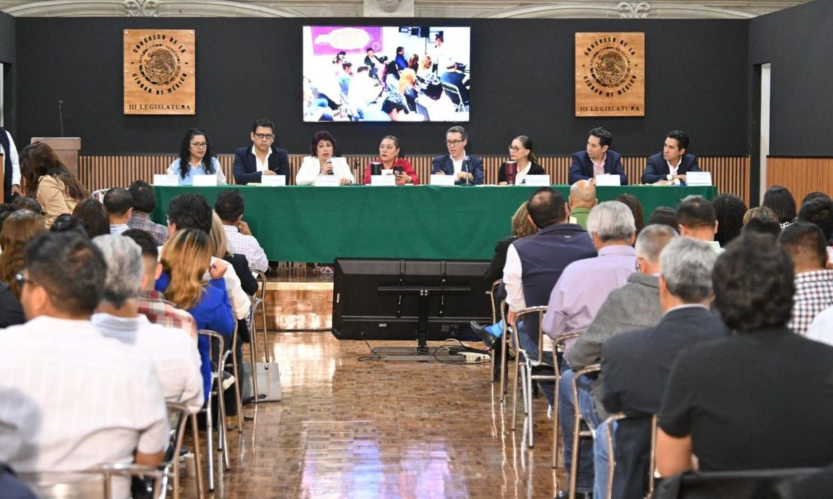 El Instituto Electoral de la Ciudad de México (IECM) convocó a las concejalías de las 16 alcaldías a colaborar en la promoción del Presupuesto Participativo 2025 para que capitalinos registren o presenten sus proyectos en beneficio de sus colonias, unidades habitacionales, barrios y pueblos originarios.