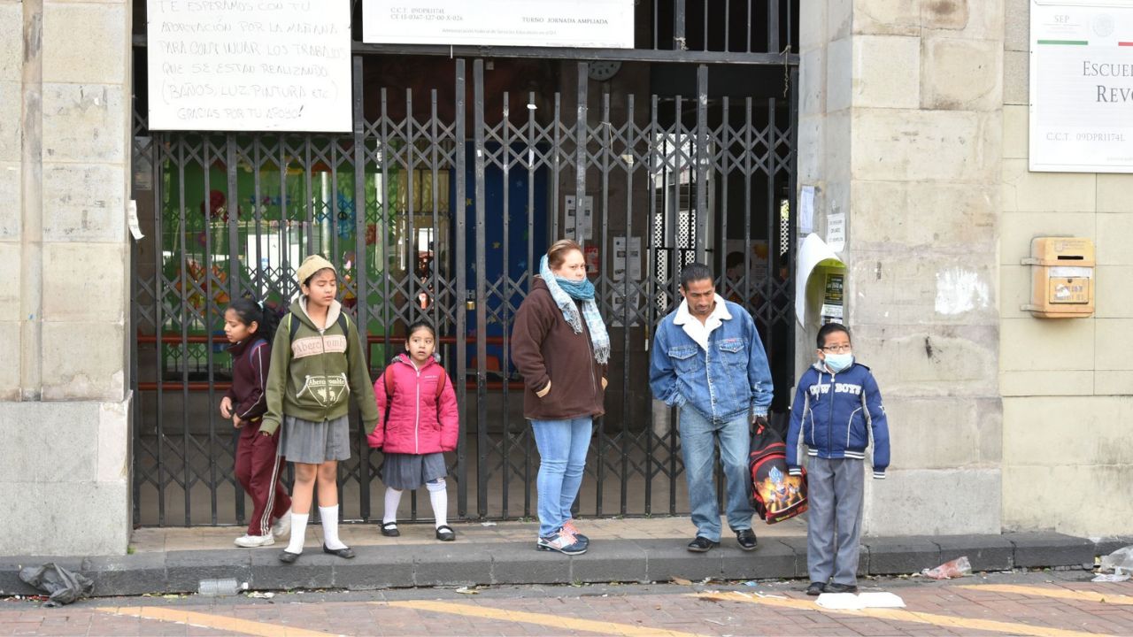 Autoridades educativas suspenden clases en municipios de Veracruz por evento de norte. 