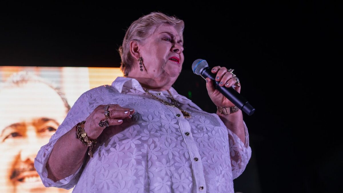 conoce más acerca de su trayectoria de Paquita la del Barrio