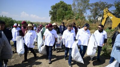 Realizan trabajos de desazolve para evitar inundaciones en Edomex