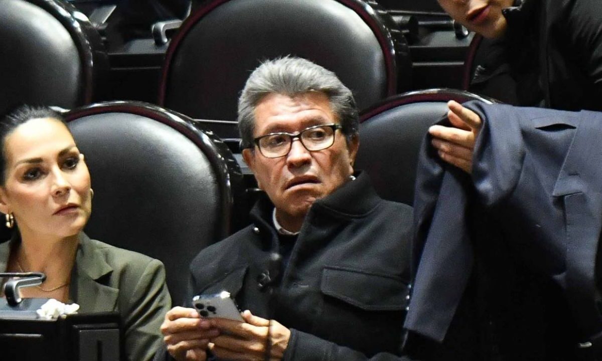 Ricardo Monreal, diputado por Morena se deslindó del rechazo a la afiliación del senador Miguel Ángel Yunes al partido guinda.