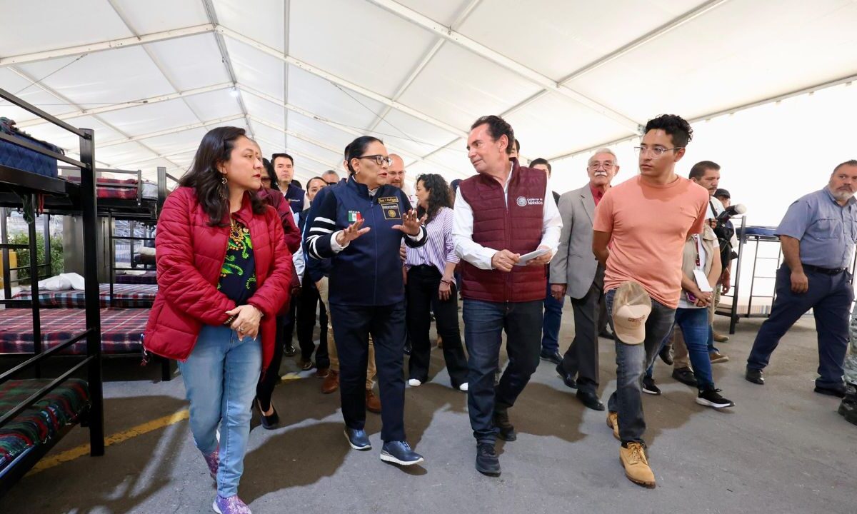 Rosa Icela da un recorrido a los Centros para Atención de Migrantes